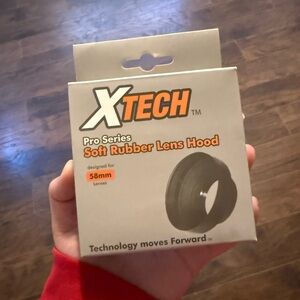 Pro Series Soft Rubber Lens Hood - Black